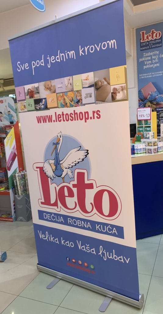 Roll-up baneri – dimenzije, cene i saveti za efektnu prezentaciju